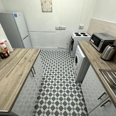 Spectacular 2 Bedroom On Tower Bridge London Exterior photo