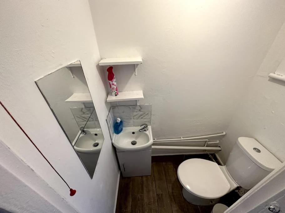 Spectacular 2 Bedroom On Tower Bridge London Exterior photo