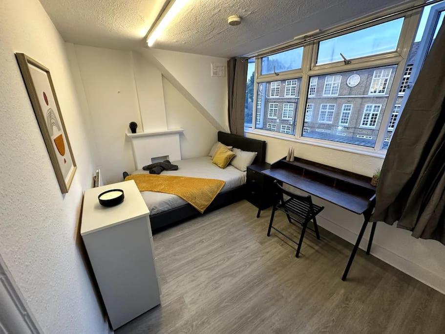 Spectacular 2 Bedroom On Tower Bridge London Exterior photo